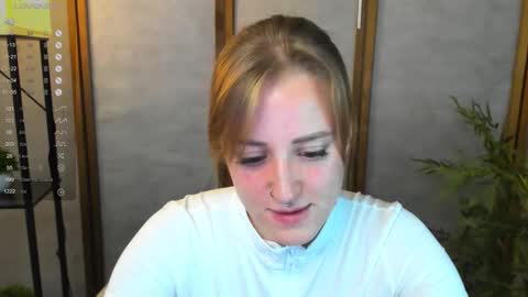 Snapshot of annagrees1 chatting on 10.13.25 annagrees1 online show from 10.13.25