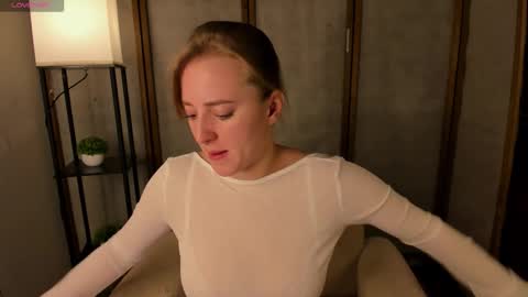 annagrees1 online show from 11.17.25