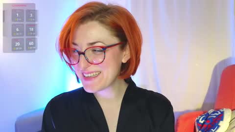 Snapshot of annahaunter chatting on 01.06.25 Alice online show from 01.06.25