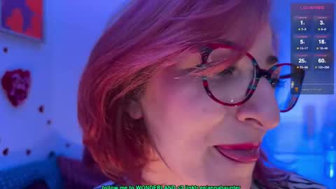Snapshot of annahaunter chatting on 02.11.25 Alice online show from 02.11.25