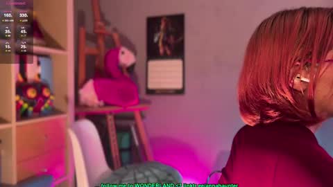 Snapshot of annahaunter chatting on 03.07.25 Alice online show from 03.07.25