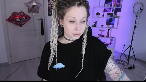 Snapshot of annanebula chatting on 09.14.25 Anna online show from 09.14.25