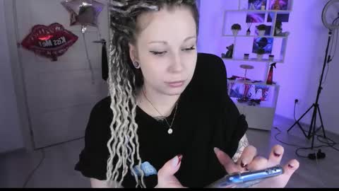 Snapshot of annanebula chatting on 10.04.25 Anna online show from 10.04.25