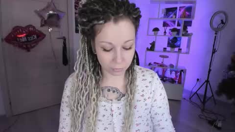 Snapshot of annanebula chatting on 11.05.25 Anna online show from 11.05.25