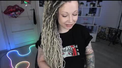 Anna online show from 04.12.26