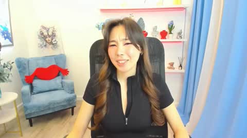 Snapshot of annareyli chatting on 02.06.26 Anna online show from 02.06.26