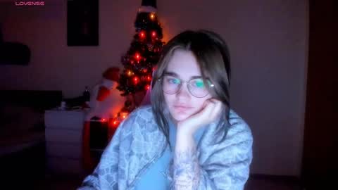 AnnaRoading online show from 12.30.24