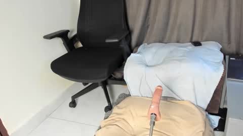 Snapshot of annarose98 chatting on 03.11.25 annarose98 online show from 03.11.25