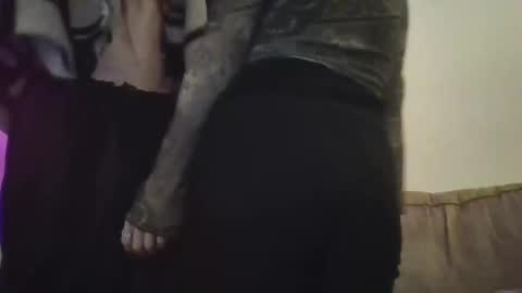 annaskylar online show from 12.18.24