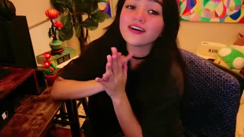 Snapshot of annatigarr chatting on 07.11.26 meow online show from 07.11.26