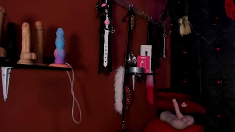 Snapshot of annavi_ chatting on 06.26.26 Annavi online show from 06.26.26
