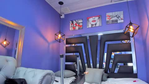 Anne online show from 10.14.25