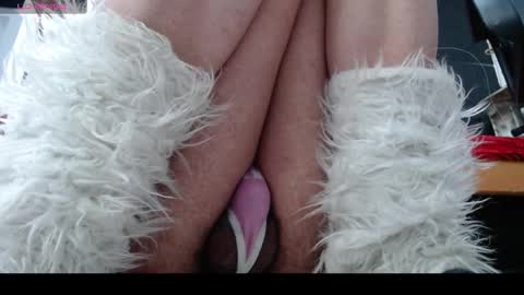 Snapshot of anne_castle86 chatting on 09.30.25 Anne online show from 09.30.25