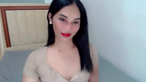 SWEET ANNE online show from 10.05.25