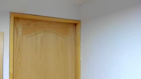 anne_millerr online show from 06.01.26