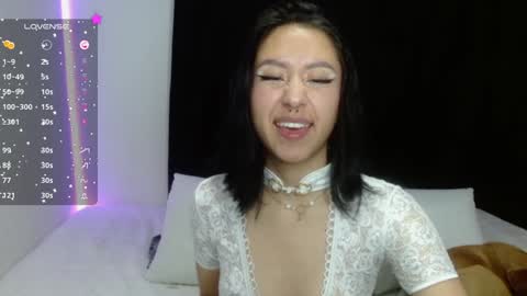 Snapshot of anne_nicholson chatting on 12.27.24 Anne online show from 12.27.24