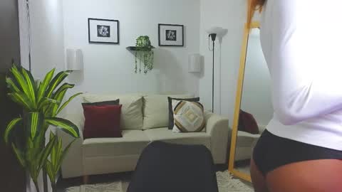 Snapshot of anne_rachel chatting on 02.10.26 anne_rachel online show from 02.10.26