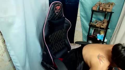 annebisyosa_angela online show from 02.18.26