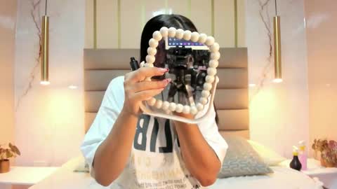 Snapshot of annedixie chatting on 10.07.25 Anne online show from 10.07.25