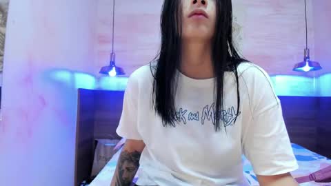 Snapshot of annedixie chatting on 11.18.25 Anne online show from 11.18.25