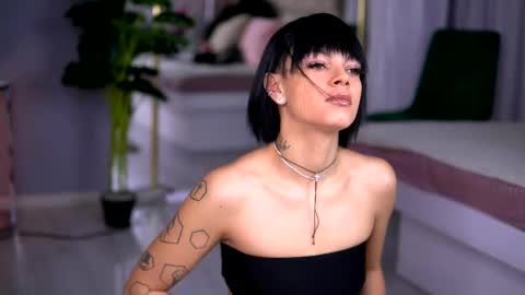 Anne online show from 12.16.25