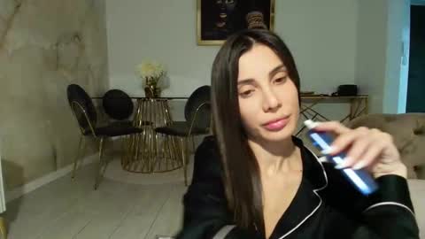 Snapshot of annehotxxx chatting on 04.07.26 AnneHotxxx online show from 04.07.26