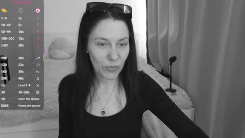 Snapshot of annemorie chatting on 04.08.26 Annemorie online show from 04.08.26