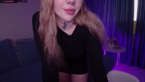 Annet online show from 10.15.25