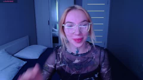 Snapshot of annetenet chatting on 06.07.26 Annet online show from 06.07.26