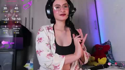 Snapshot of annetyotto99 chatting on 01.08.25 Ana online show from 01.08.25