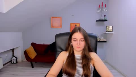 annewilsonn online show from 02.27.26