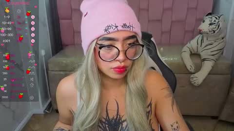 Anni acker b online show from 11.26.25