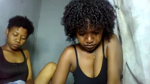 Snapshot of annick98 chatting on 02.14.26 annick98 online show from 02.14.26