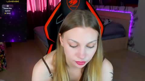 Annie online show from 04.15.26