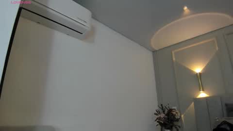 annie_20_ online show from 02.06.26