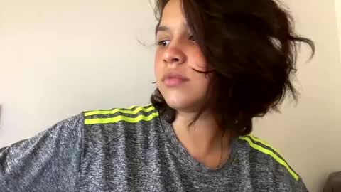 Snapshot of annie_catt_ chatting on 12.30.24 Annie online show from 12.30.24