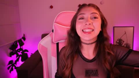 Annie Evans online show from 01.06.25