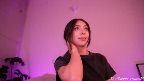 Annie Evans online show from 02.27.25