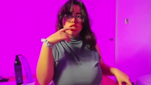 Annie Rose online show from 10.30.25