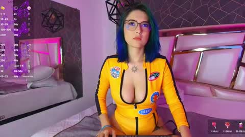 Snapshot of annie_swan chatting on 02.28.25 Annie online show from 02.28.25