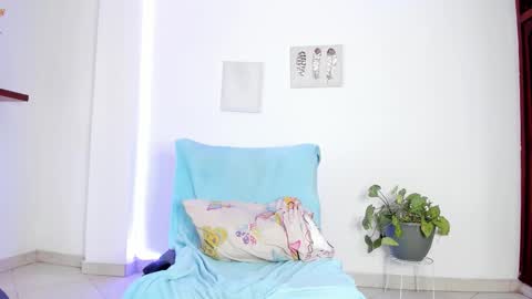 Annie online show from 12.13.25