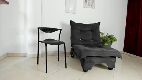 Annie online show from 12.16.25