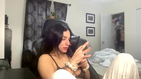 annie_xxx111 online show from 01.28.25