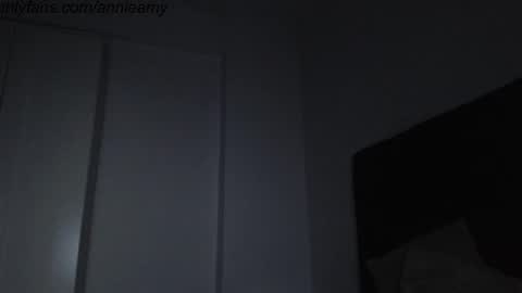 Snapshot of annieamy chatting on 02.21.25 Annie online show from 02.21.25