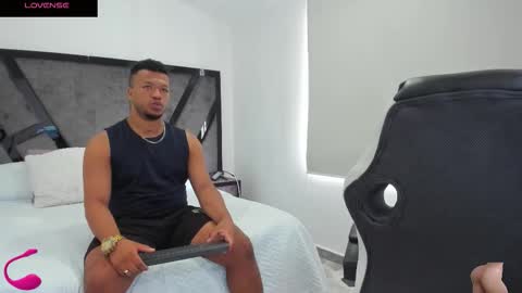 Snapshot of annieandstefan chatting on 10.03.25 Annie and Stefan online show from 10.03.25