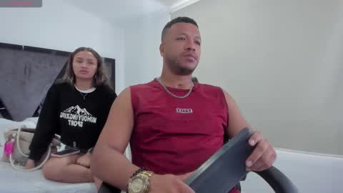 Snapshot of annieandstefan chatting on 11.02.25 Annie and Stefan online show from 11.02.25