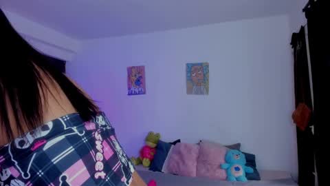 Snapshot of annieblu3 chatting on 12.13.24 AnnieBlu3 online show from 12.13.24