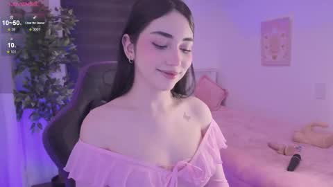 Snapshot of anniebrie chatting on 10.21.25 Cassandra online show from 10.21.25