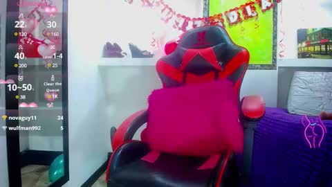 Anniee online show from 02.20.25