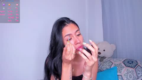 Annie  online show from 01.03.25